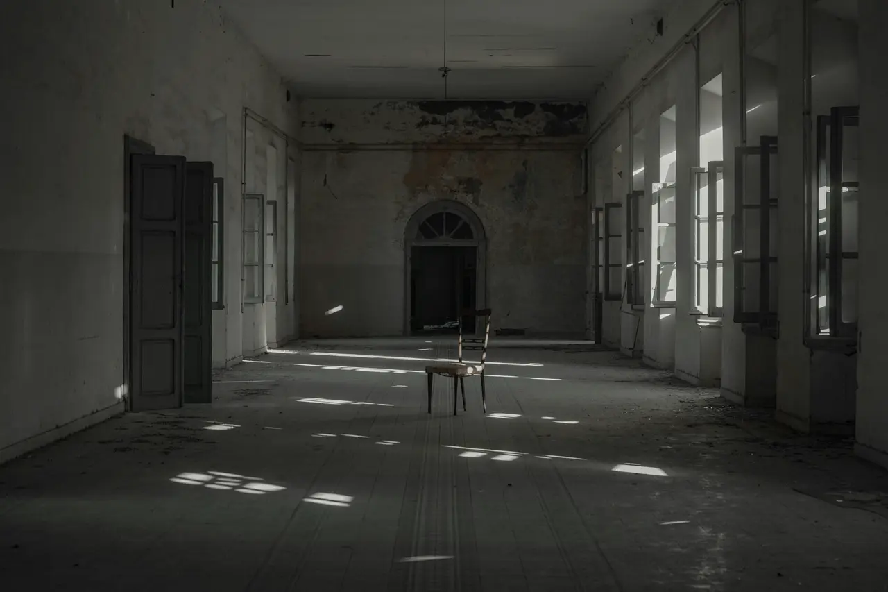 Zarządzanie pustostanami strategie minimalizacji strat - wizualizacja pustego mieszkania